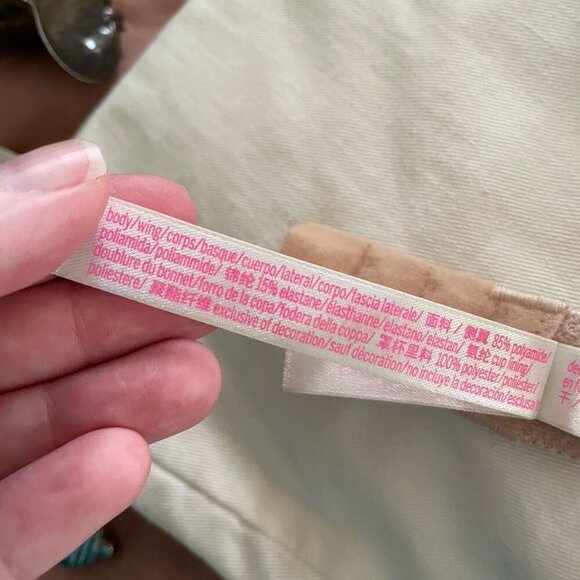 Victorias Secret 34C Bra Tan Wear Everywhere T-shirt Lightly Lined Underwire - Picture 7 of 7